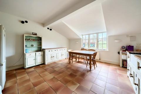2 bedroom terraced house for sale, Churchend, Eastington, Stonehouse, Gloucestershire, GL10