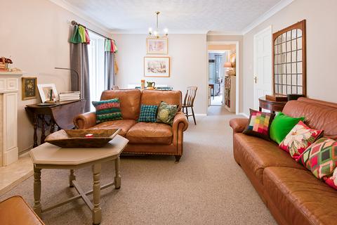 1 Lambsdowne, Dursley, GL11 6PX