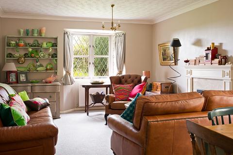 1 Lambsdowne, Dursley, GL11 6PX