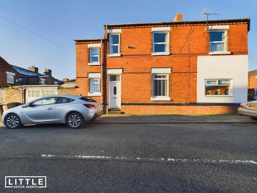 Windleshaw Road, Dentons Green, WA10 3 bed end of terrace house £875