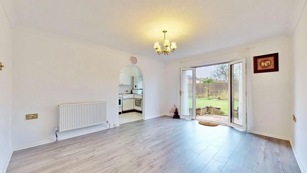 Lothian Avenue, Hayes UB4 1 bed bungalow for sale £330,000