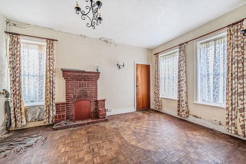 447 Limpsfield Road, Warlingham, CR6 9LE
