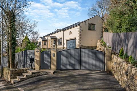 5 bedroom detached house for sale - Penistone Road, New Mill, Holmfirth, HD9 7DY