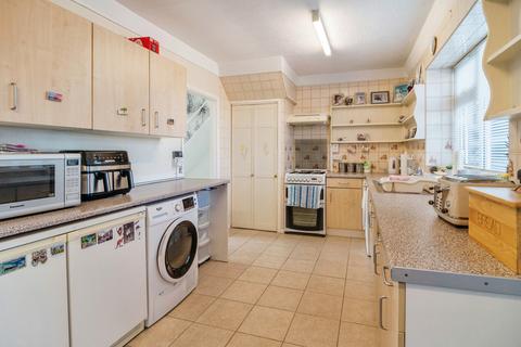 3 bedroom terraced house for sale, Newington Avenue, Southend-on-sea, SS2