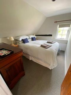 2 bedroom barn conversion to rent, Rosemary Lane, Alfold GU6