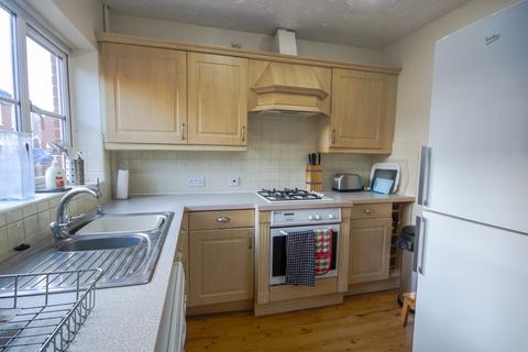 3 bedroom end of terrace house for sale - Kings Road, Halstead CO9