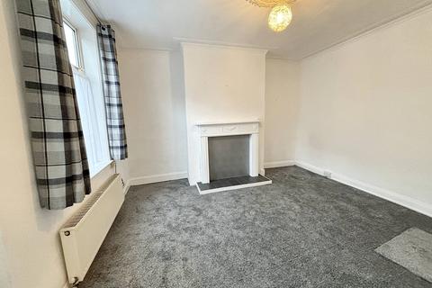 1 bedroom terraced house to rent, Western Mount, Leeds LS12