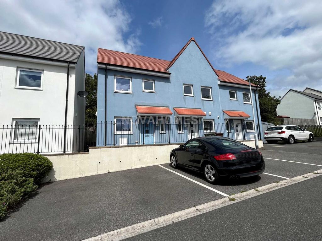 Poets Corner, Plymouth PL5 2 bed end of terrace house for sale £210,000