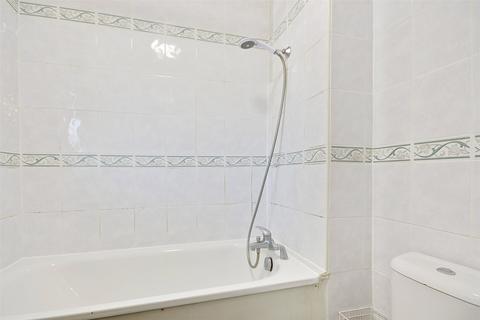 1 bedroom flat to rent, Mansfield Court, Whiston Road, London, E2