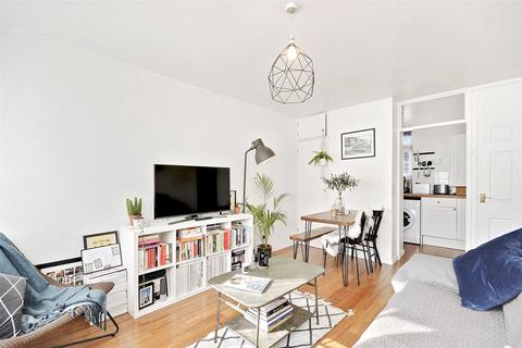 1 bedroom flat to rent, Mansfield Court, Whiston Road, London, E2