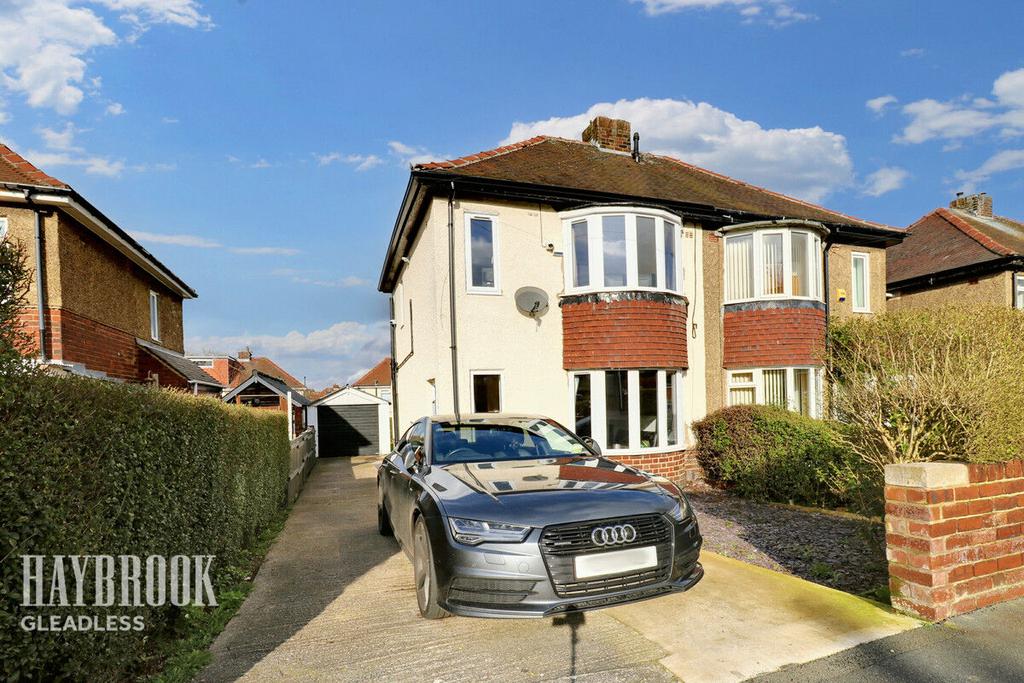 Charnock Drive, Sheffield 3 bed semidetached house for sale £240,000