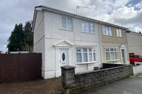 3 bedroom semi-detached house for sale - Penywern Road, Clydach, Swansea, City And County of Swansea.