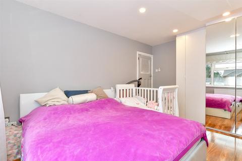 11a Welling Way, Welling, DA16 2RH