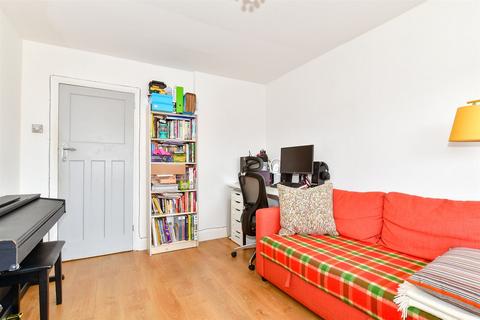 11a Welling Way, Welling, DA16 2RH