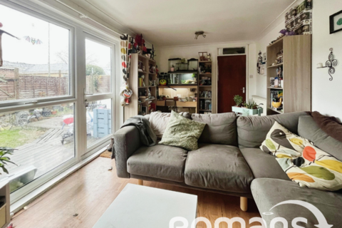 188 Warwick Road, Winklebury, Basingstoke, RG23 8EB