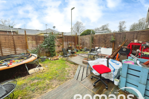 188 Warwick Road, Winklebury, Basingstoke, RG23 8EB