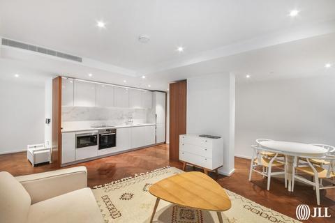 1 bedroom apartment to rent, Embassy Gardens, London SW11