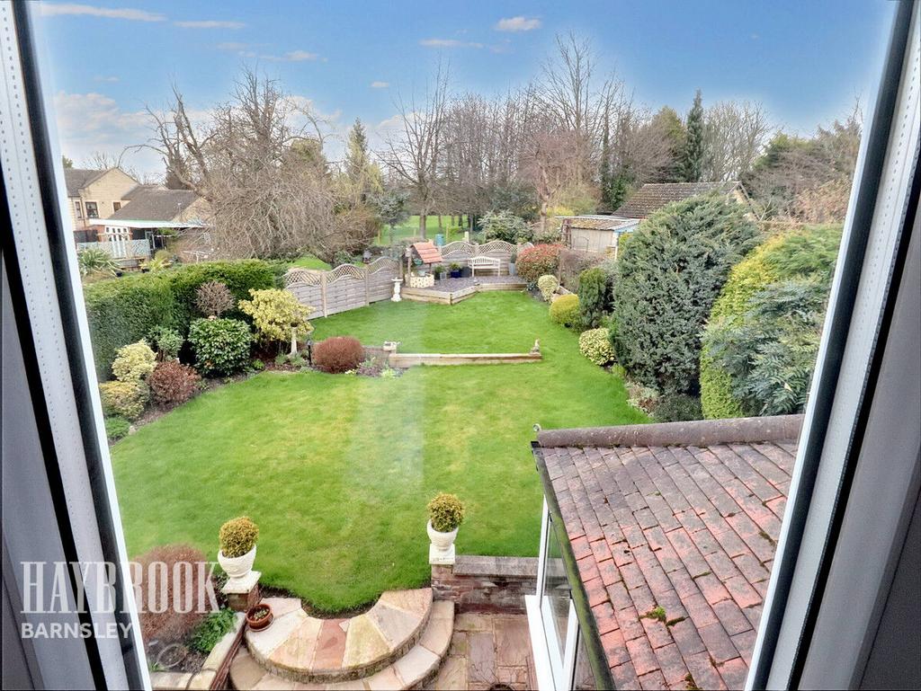 Doncaster Road, Darfield 3 bed detached house for sale £325,000