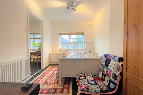 1 bedroom semi-detached house to rent - The Vista, London, SE9 5RQ