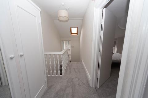 1 bedroom apartment to rent, Newport Road, Roath, Cardiff, CF24