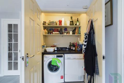 4 bedroom detached house for sale - Southwold Crescent, Milton Keynes MK10