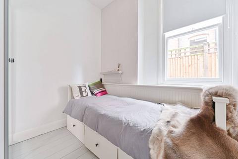 2 bedroom maisonette for sale, Barcombe Avenue, Streatham Hill, London, SW2
