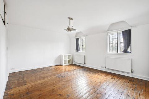 654 Finchley Road, London, NW11 7NT