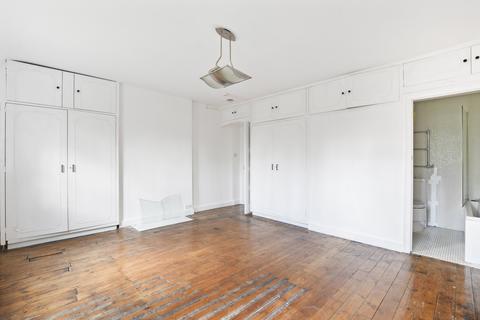 654 Finchley Road, London, NW11 7NT