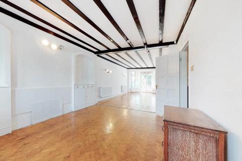 654 Finchley Road, London, NW11 7NT