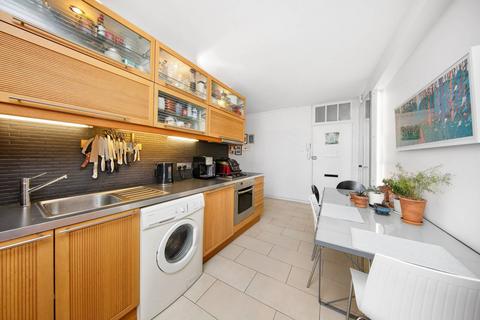 1 bedroom flat for sale, Victoria House, Vauxhall, London, SW8