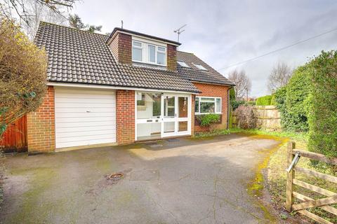 4 bedroom detached house for sale - Ilkley Road, Caversham Heights, Reading