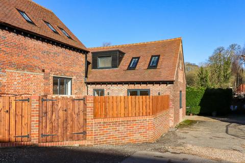 2 bedroom barn conversion for sale, Pednor Road, Chesham, Buckinghamshire, HP5