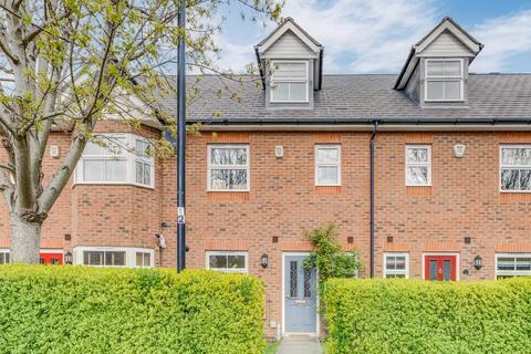 74 Horton Crescent, Epsom, KT19 8AA