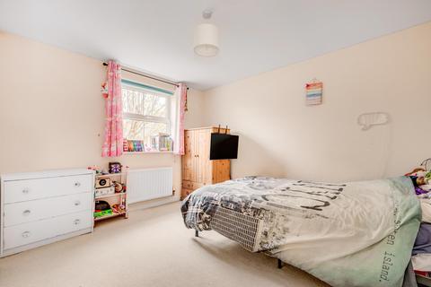 74 Horton Crescent, Epsom, KT19 8AA