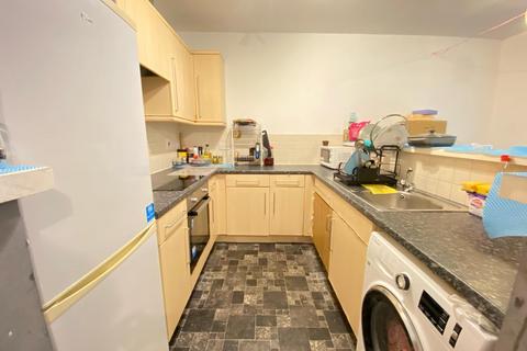 2 bedroom apartment for sale, Silchester Drive , Manchester M40