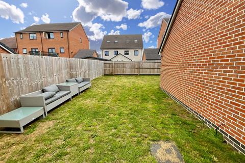 4 bedroom semi-detached house for sale - Wilfrid Green Place, Stoke-On-Trent, ST4