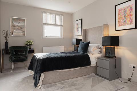 34 Ellerton Road, Surbiton, KT6 7TX