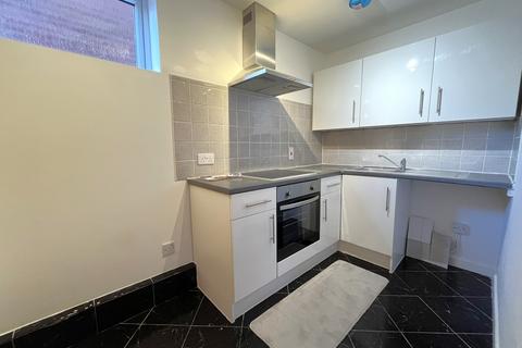 2 bedroom flat for sale, Holdenhurst Road, Bournemouth,