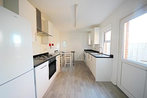 4 bedroom detached house for sale, Withermoor Road, Bournemouth,