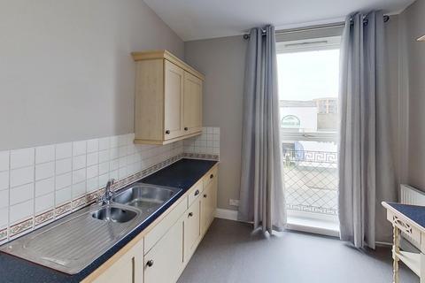 2 bedroom flat to rent, EAST LONDON STREET, EDINBURGH, EH7