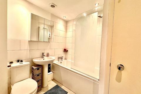 2 bedroom apartment for sale - Newman House, 2 Garrison Close,  Shooters Hill, London, SE18 4JD