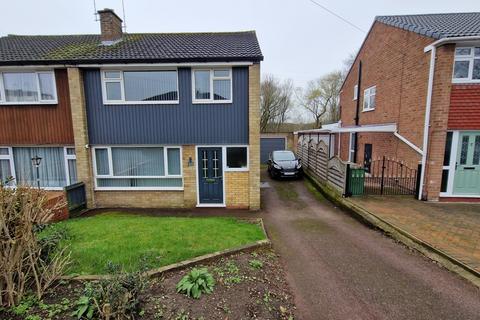 3 bedroom semi-detached house for sale, Lubbesthorpe Road, Leicester LE3