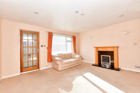 3 bedroom end of terrace house for sale, Warrington Square, Billericay, Essex