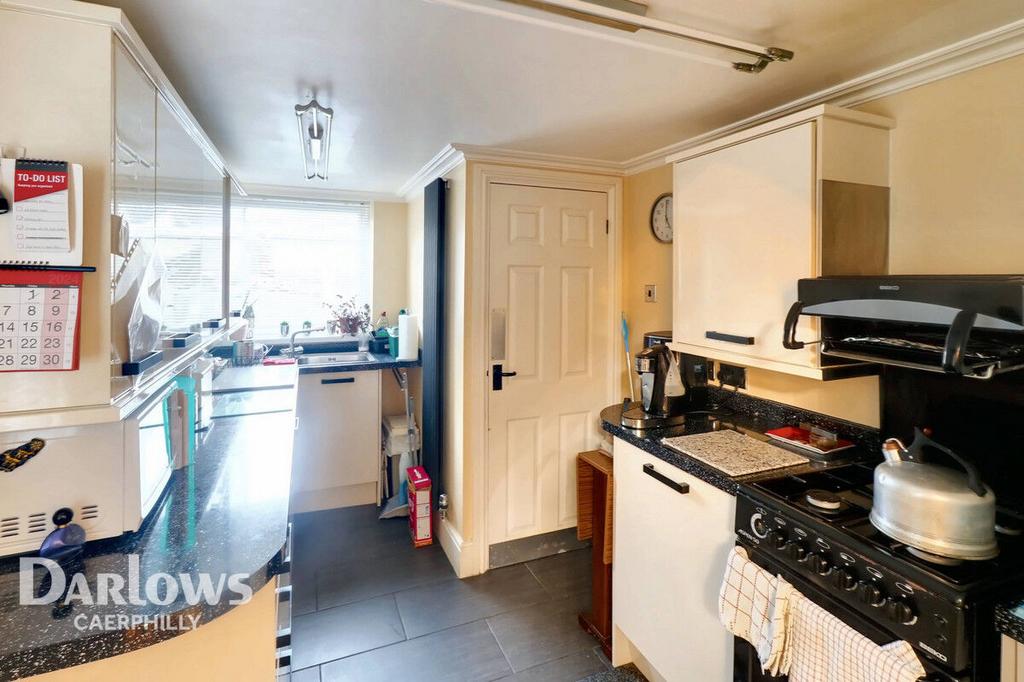 Van Road, Caerphilly 2 bed cottage for sale £170,000