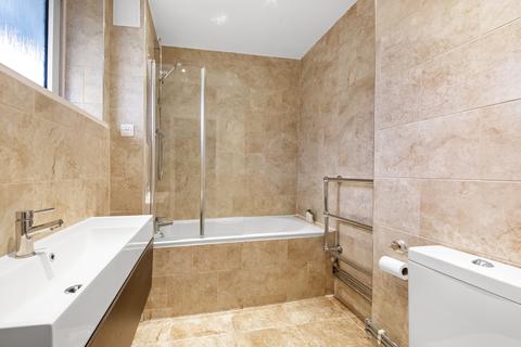 Flat 16, Page House Welland Street, London, SE10 9DG