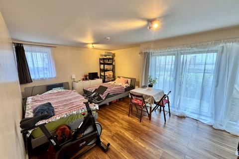2 bedroom apartment for sale, Cumberland House, Erebus Drive, West Thamesmead, London, SE28 0GE
