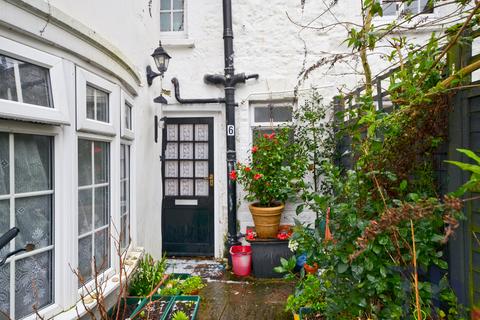 2 bedroom cottage for sale, 6 Clarence Road, Ventnor PO38