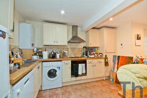 2 bedroom cottage for sale, 6 Clarence Road, Ventnor PO38