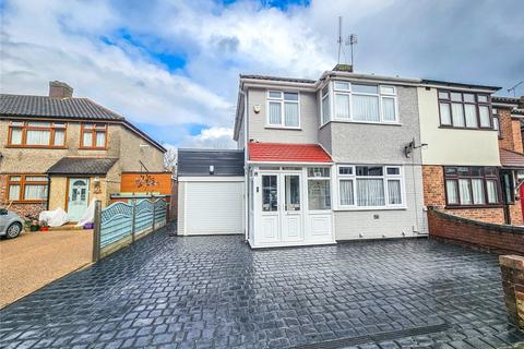 16 Abbotts Close, Romford, RM7 8QU