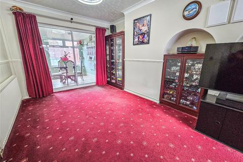 16 Abbotts Close, Romford, RM7 8QU